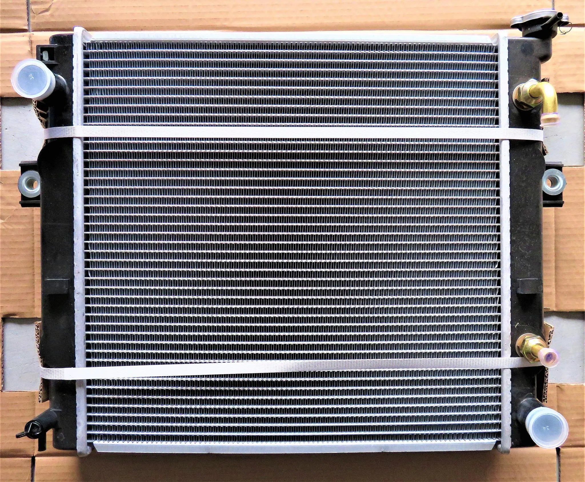 Radiator for Toyota forklift (7FD/FG10-32)
